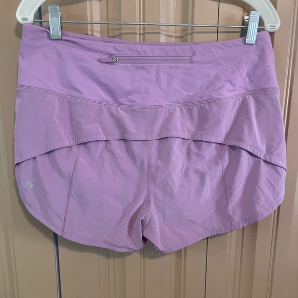 Lululemon Speed Up Shorts - Picture 2 of 4